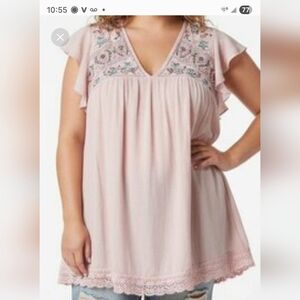 2/$20 Kelly Renee 1X Embroidered Lace Bttm Top